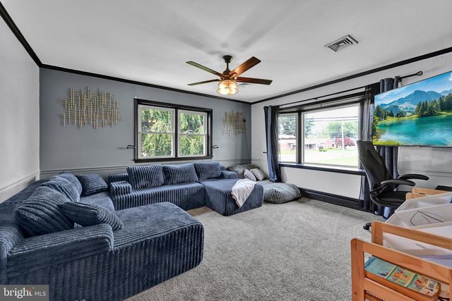 122 OLD MILL RD, Ephrata, PA 17522