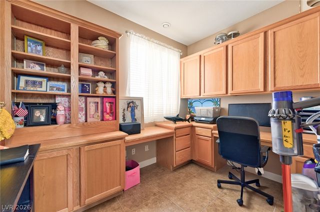 4925 Whisper Lake Avenue, Las Vegas, NV 89131