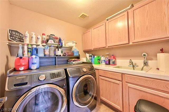 4925 Whisper Lake Avenue, Las Vegas, NV 89131