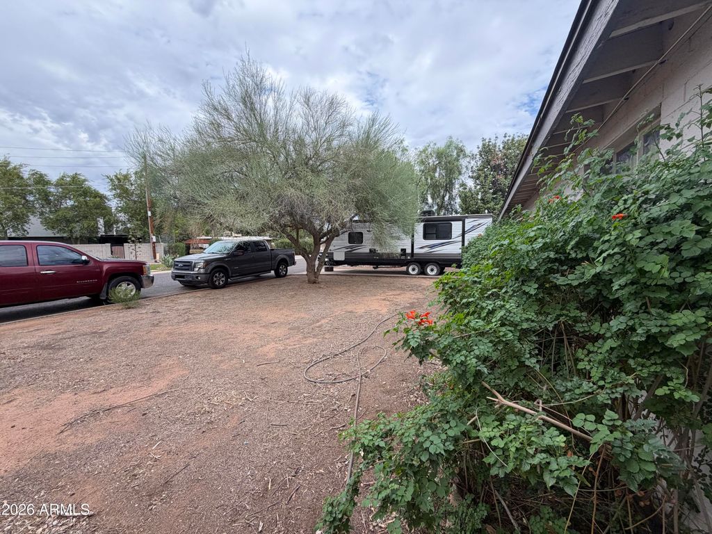 4713 E DEVONSHIRE Avenue, Phoenix, AZ 85018 — photo 2