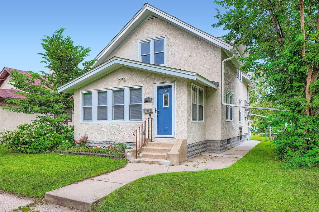 2611 7th Street NE, Minneapolis, MN 55418