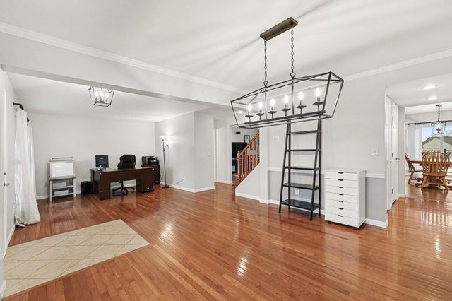 2503 Firethorne Court, Hebron, KY 41048