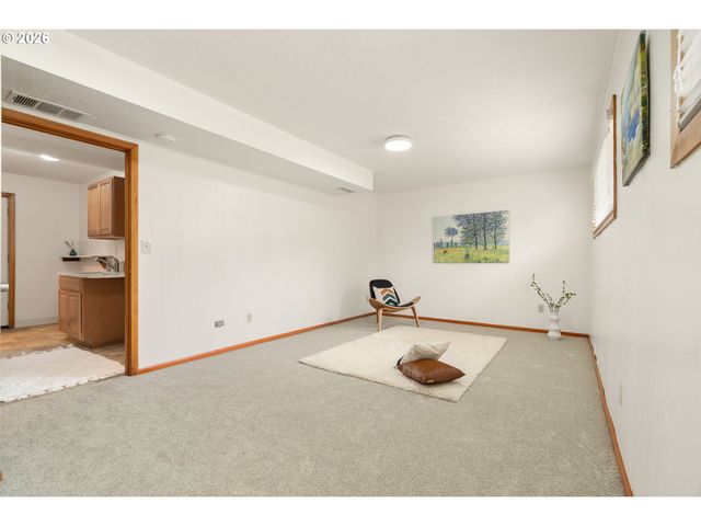15116 Se GLADSTONE Dr, Portland, OR 97236