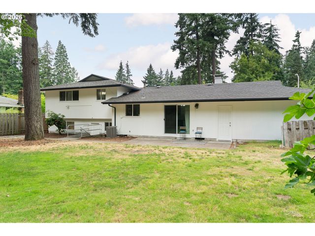 15116 Se GLADSTONE Dr, Portland, OR 97236