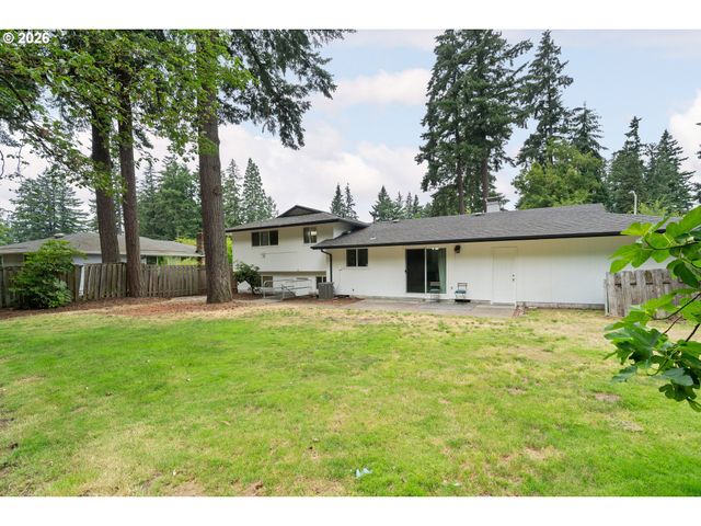 15116 Se GLADSTONE Dr, Portland, OR 97236