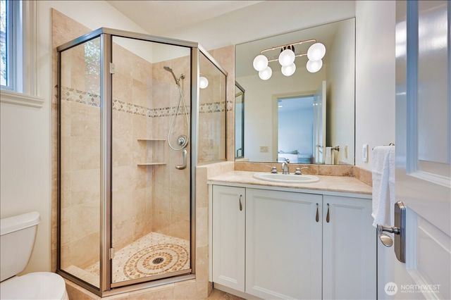 3210 Hunts Point Road, Hunts Point, WA 98004