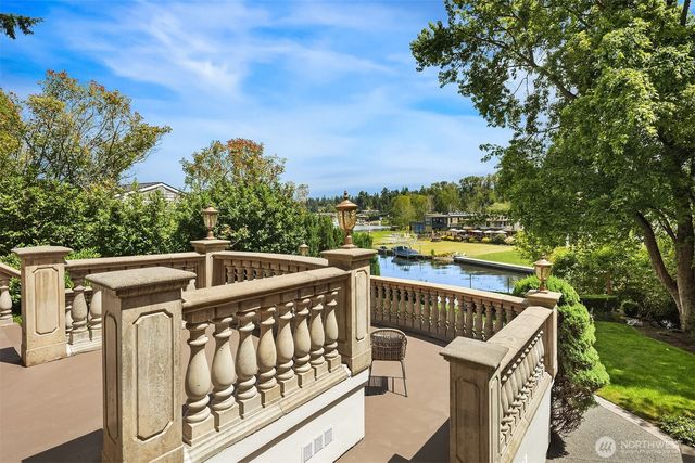 3210 Hunts Point Road, Hunts Point, WA 98004