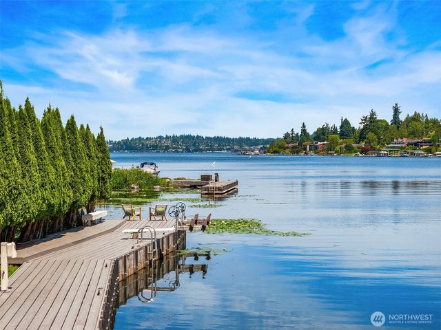 3210 Hunts Point Road, Hunts Point, WA 98004