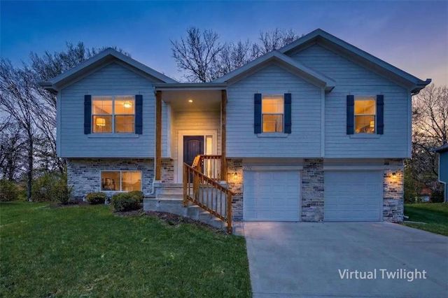 21702 Westover Road, Peculiar, MO 64078