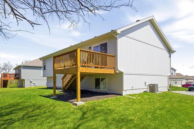 21702 Westover Road, Peculiar, MO 64078
