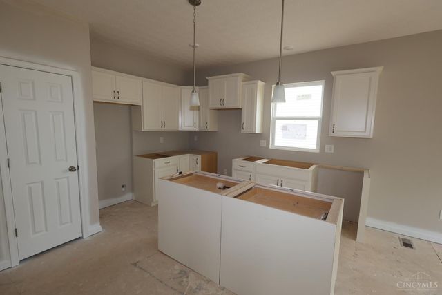 1514 Acadia Drive, Maineville, OH 45039