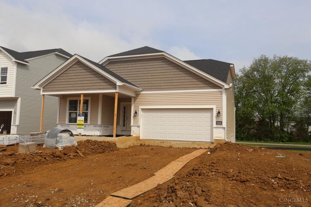1514 Acadia Drive, Maineville, OH 45039