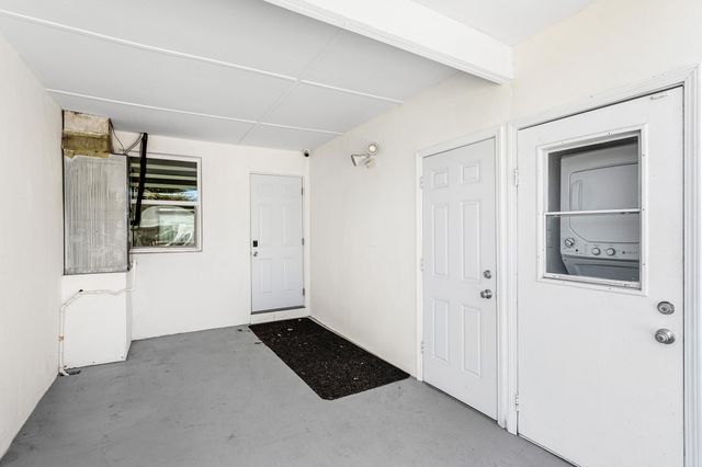 950 NE 23rd Place, Pompano Beach, FL 33064