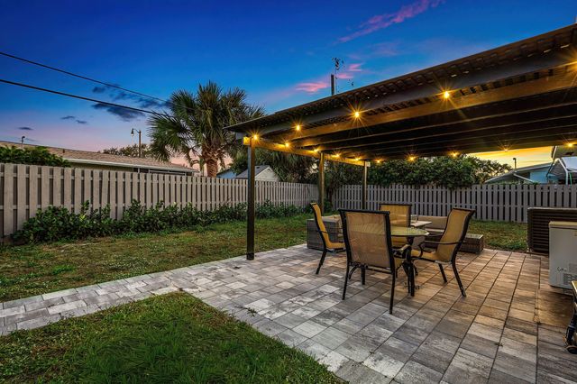 950 NE 23rd Place, Pompano Beach, FL 33064