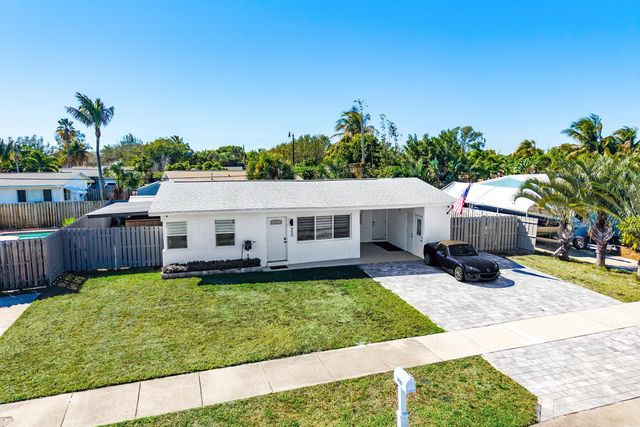 950 NE 23rd Place, Pompano Beach, FL 33064