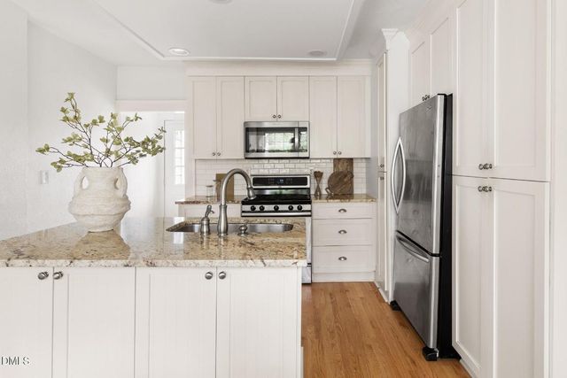 1008 Dawes Street, Chapel Hill, NC 27516