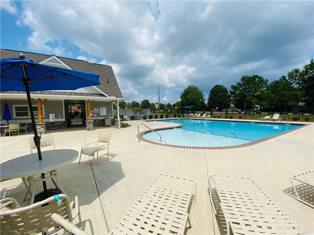 3681 Prospect Point Drive, Oakwood, GA 30567