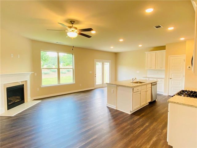 3681 Prospect Point Drive, Oakwood, GA 30567