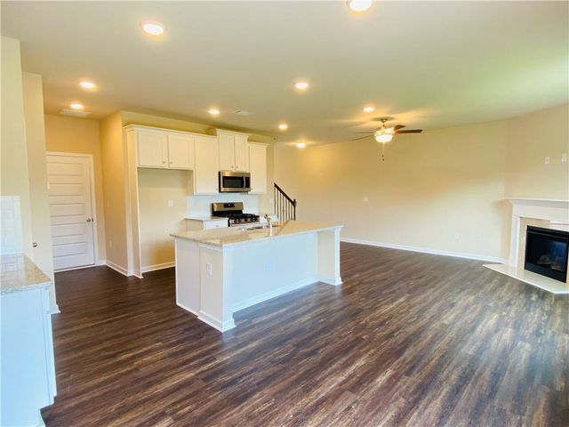 3681 Prospect Point Drive, Oakwood, GA 30567