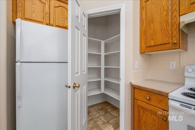 952 E Hawk St, Meridian, ID 83646