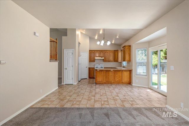 952 E Hawk St, Meridian, ID 83646