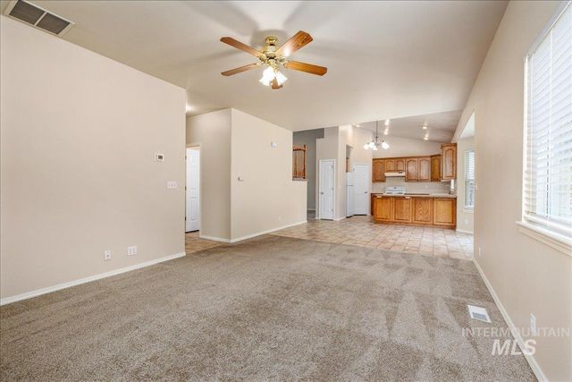 952 E Hawk St, Meridian, ID 83646
