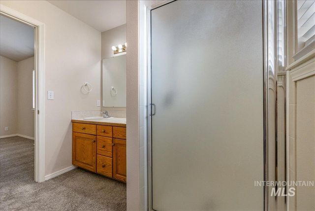952 E Hawk St, Meridian, ID 83646