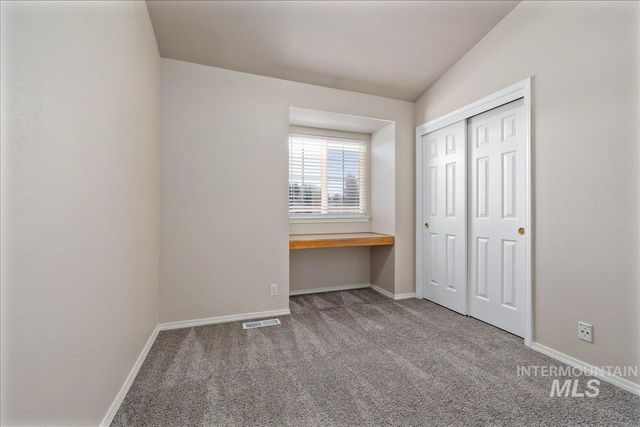 952 E Hawk St, Meridian, ID 83646