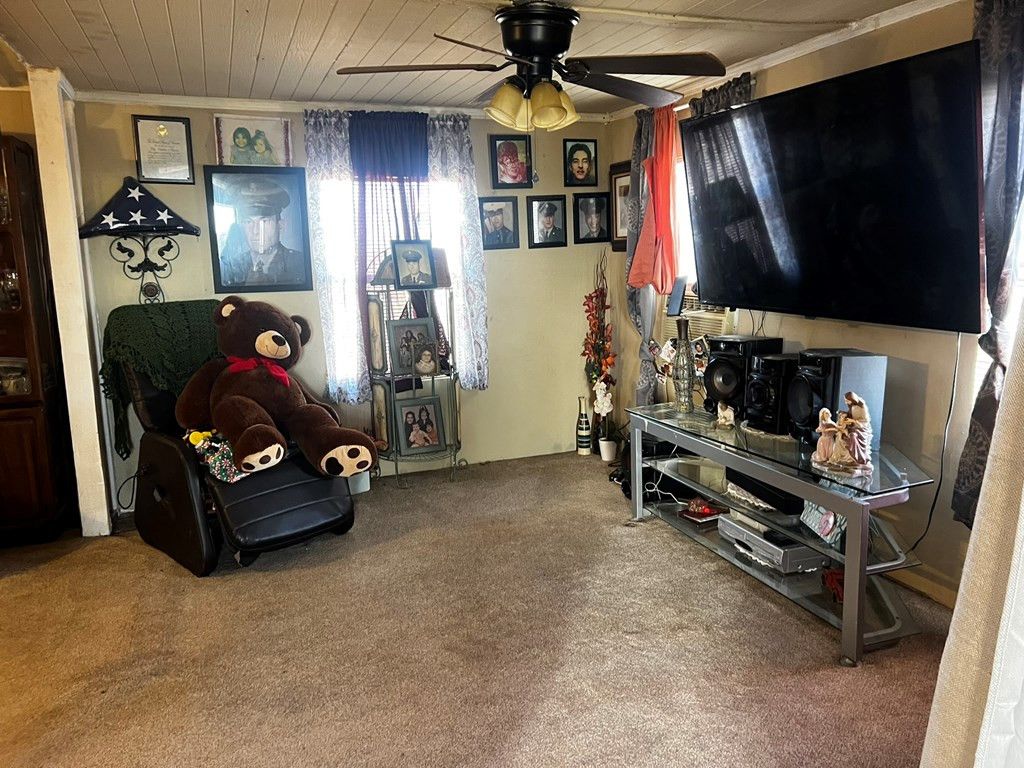 Image 5 of property listing at 801 County Rd 261, Ballinger, TX 76821