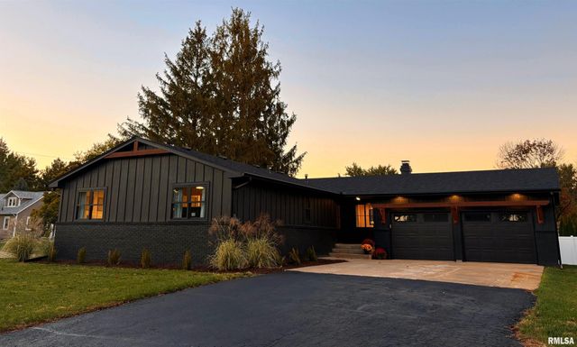 505 E LOCUST Street, Geneseo, IL 61254