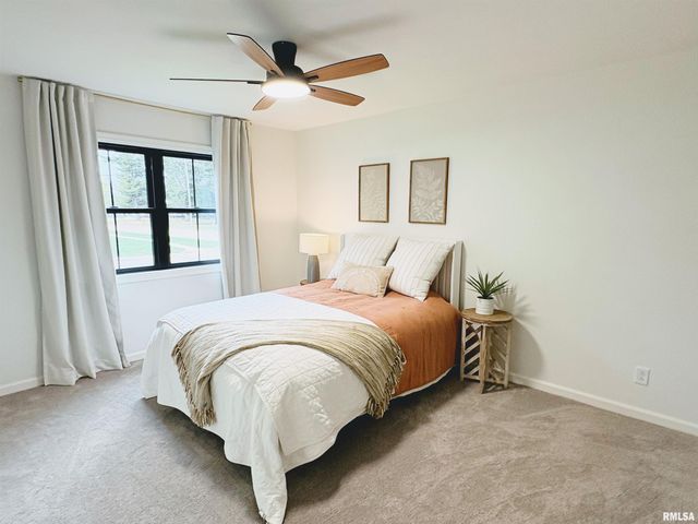 505 E LOCUST Street, Geneseo, IL 61254