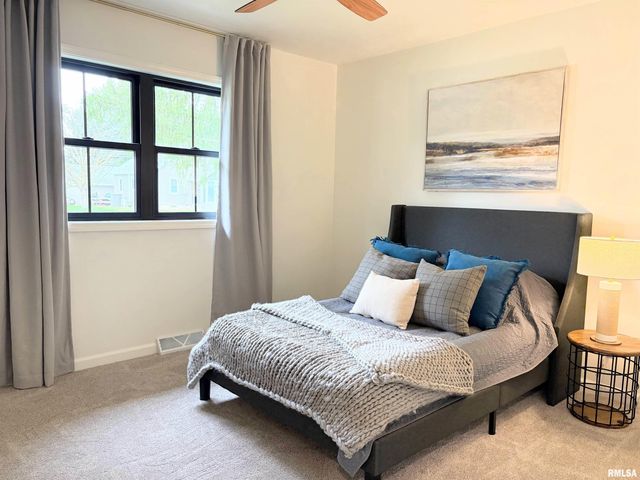 505 E LOCUST Street, Geneseo, IL 61254