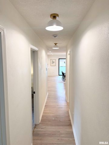 505 E LOCUST Street, Geneseo, IL 61254