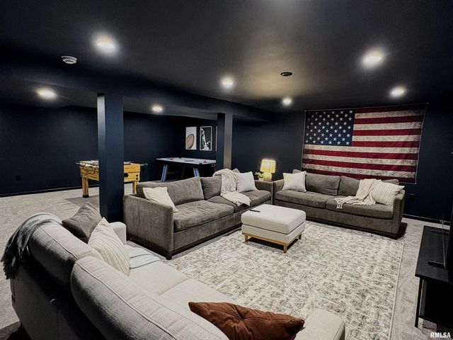 505 E LOCUST Street, Geneseo, IL 61254