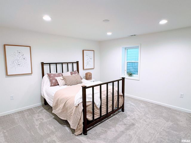 505 E LOCUST Street, Geneseo, IL 61254