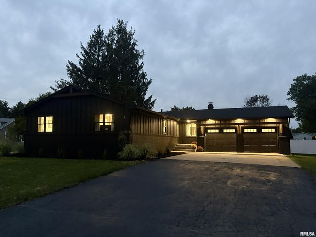 505 E LOCUST Street, Geneseo, IL 61254