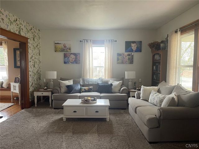 13 Castle Street, Vernon, NY 13421