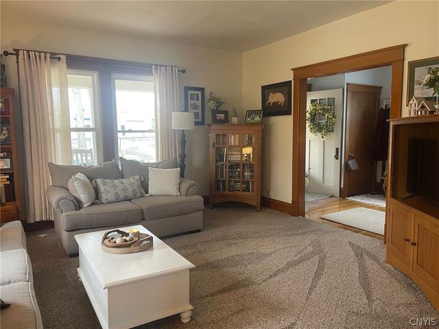 13 Castle Street, Vernon, NY 13421