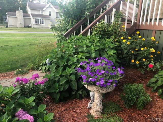 13 Castle Street, Vernon, NY 13421