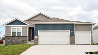 7820 N 170 Street, Bennington, NE 68007