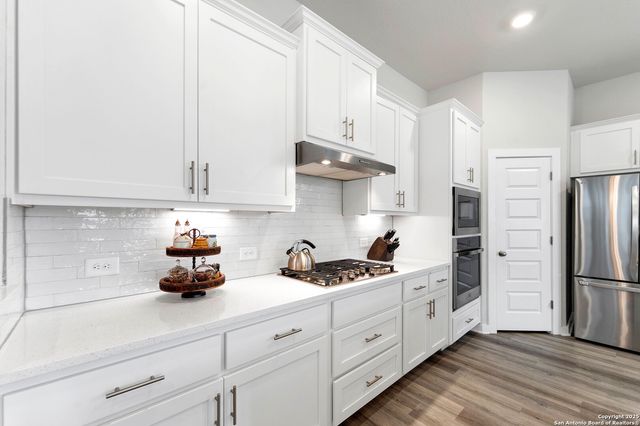 1616 Craftsman, New Braunfels, TX 78132