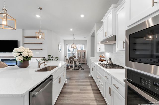 1616 Craftsman, New Braunfels, TX 78132