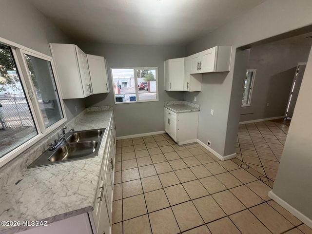 337 W 27th Street, Tucson, AZ 85713