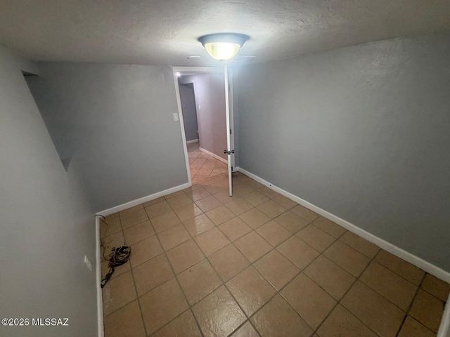 337 W 27th Street, Tucson, AZ 85713