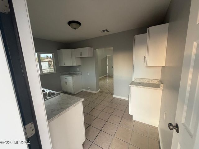 337 W 27th Street, Tucson, AZ 85713