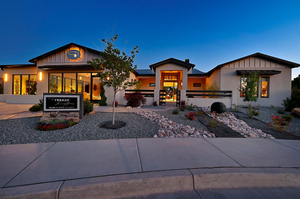 204 Lavender Place NE, Albuquerque, NM 87113