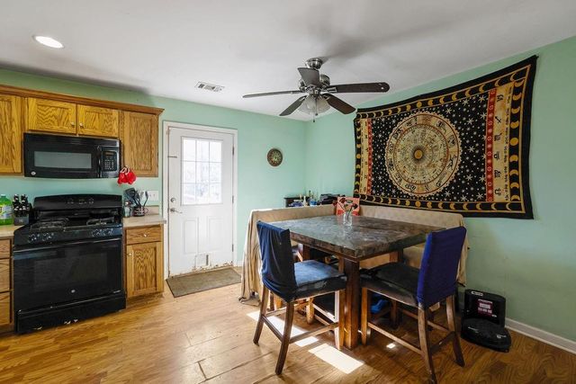 4005 Knightsbridge NW Road, Kennesaw, GA 30144