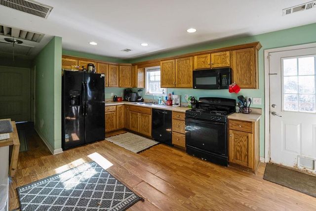 4005 Knightsbridge NW Road, Kennesaw, GA 30144