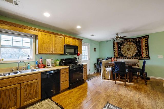 4005 Knightsbridge NW Road, Kennesaw, GA 30144