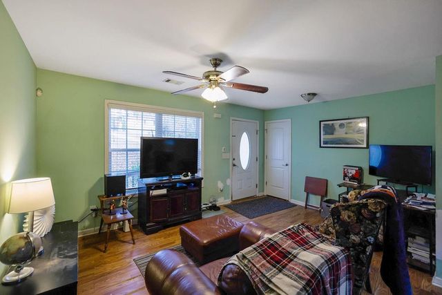 4005 Knightsbridge NW Road, Kennesaw, GA 30144